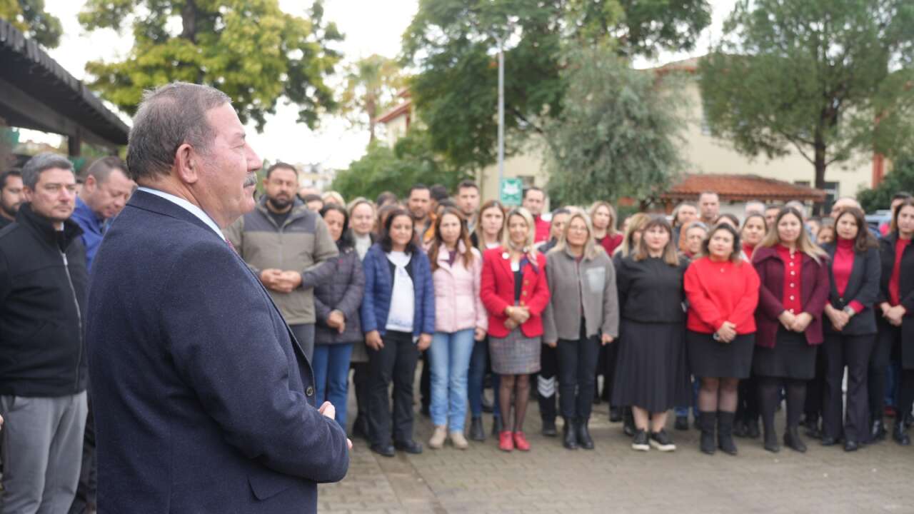 Başkan Topuz Yeni Yıl Öncesi Personellerle Bir Araya Geldi 6